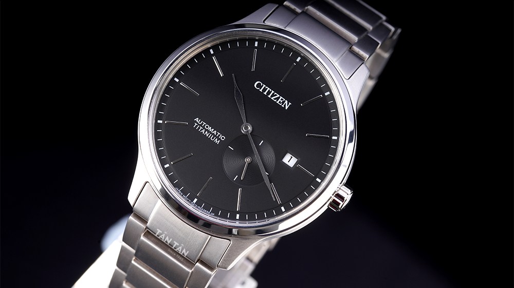 Đồng hồ Citizen NJ0090-81E - Mặt số đơn giản nhưng độc đáo của Citizen NJ0090-81E