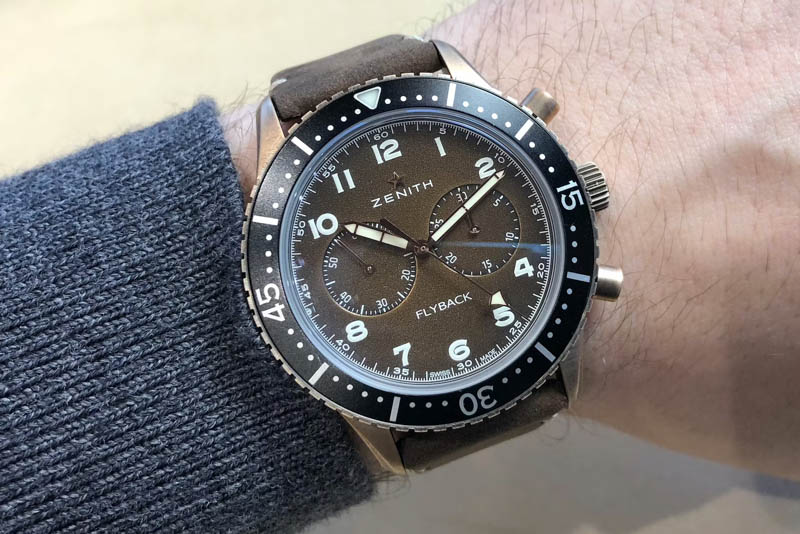 dong ho chronograph
