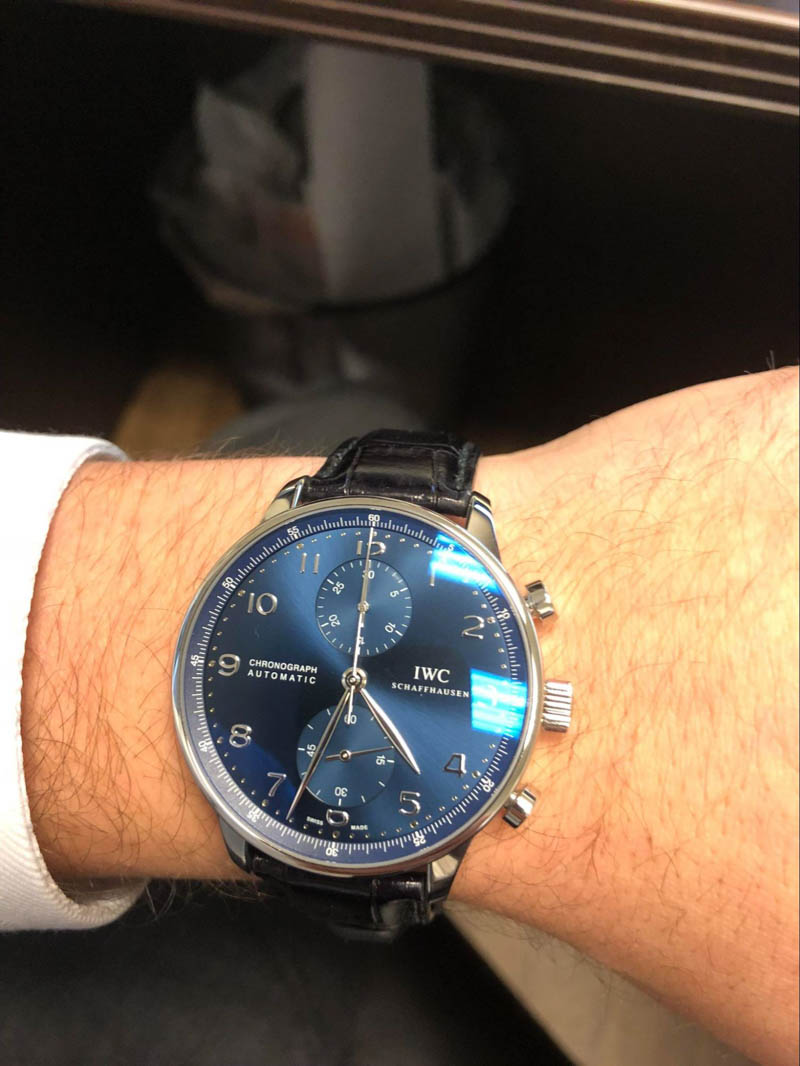 dong ho nam chronograph gia bao nhieu