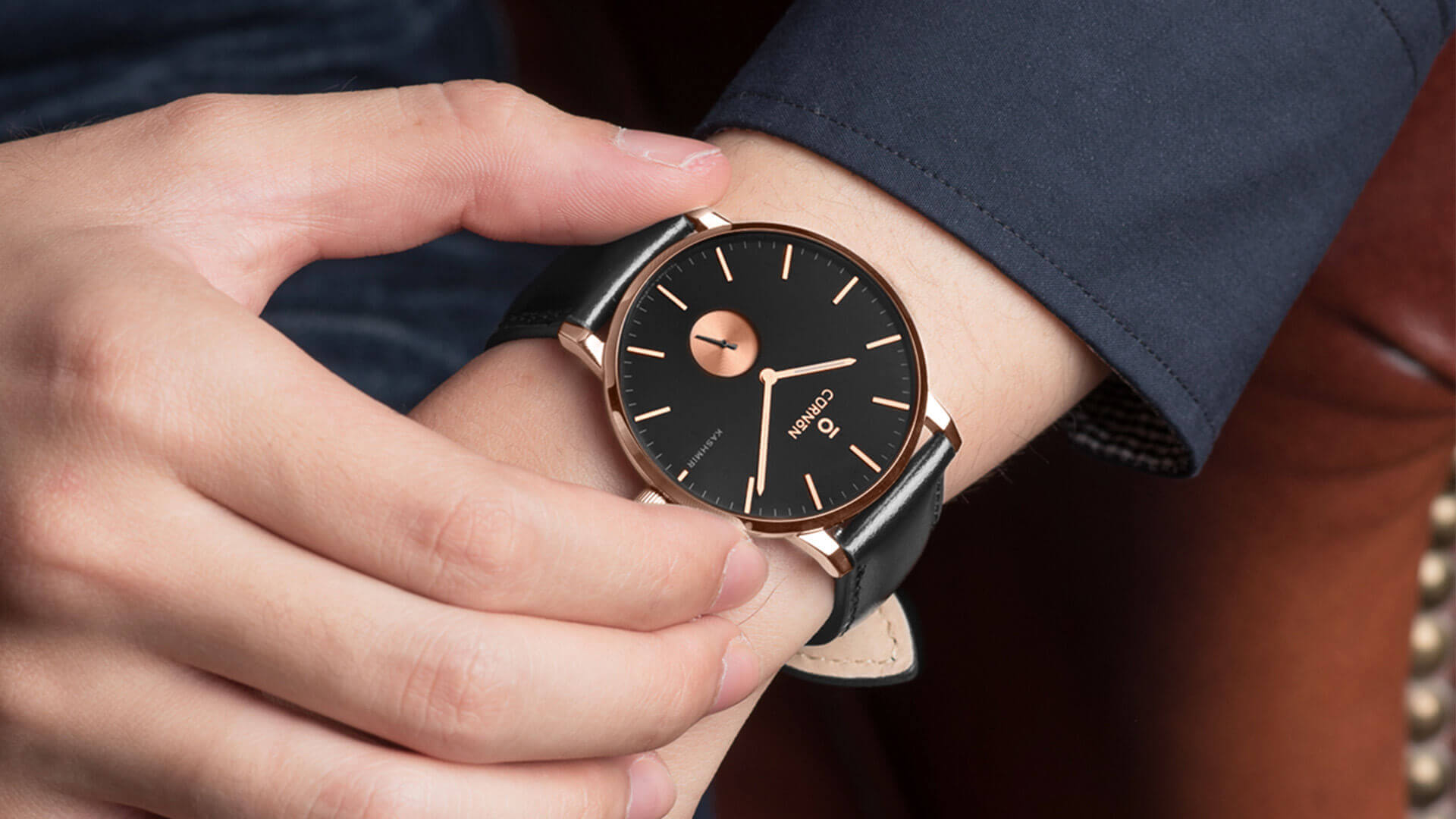 Bạn nên chọn kích thước đồng hồ phù hợp với cổ tay của mình